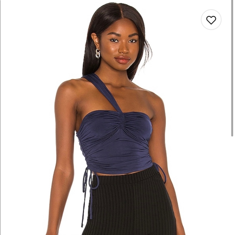 Revolve Top